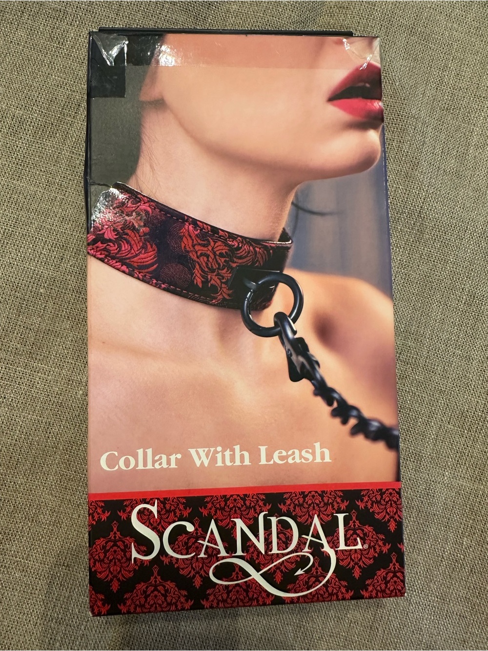 Who’s a good boy? Red Collar with Leash Set